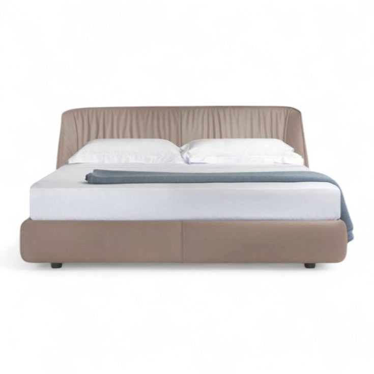 Poltrona Frau Archibald Collection Çift Kişilik Yatak