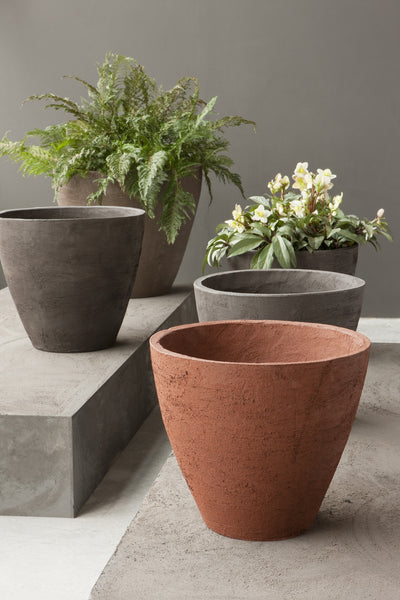 Atelier Vierkant A Saksı