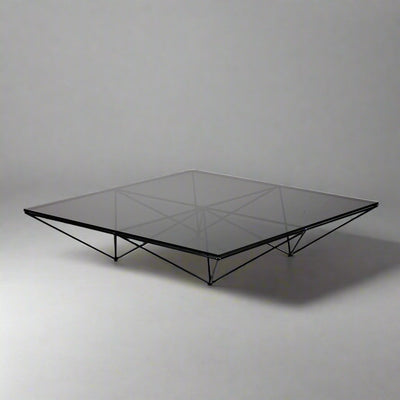 Alanda ‘18 Coffee Table