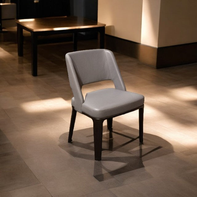 Minotti Owens Sandalye