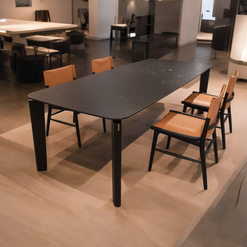 Oskar Table