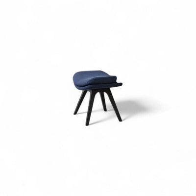 Cassina P22 Pouf