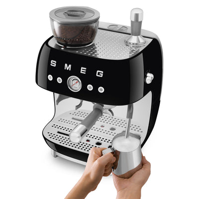 Siyah Öğütücülü Espresso Kahve Makinesi ECF03BLEU