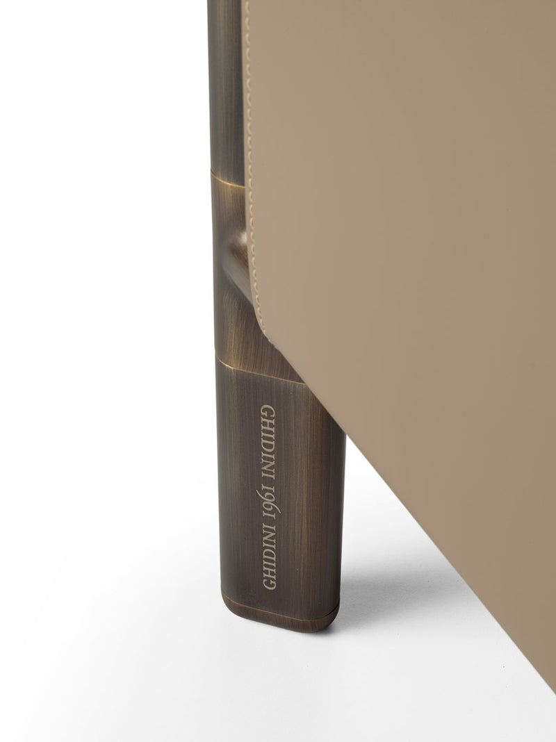 Ghidini 1961 Frame Koltuk