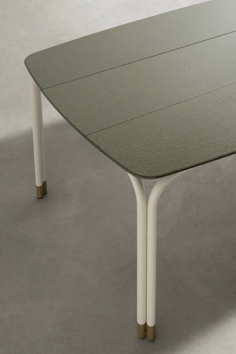 Jwana Hamdan Ali Dining Table