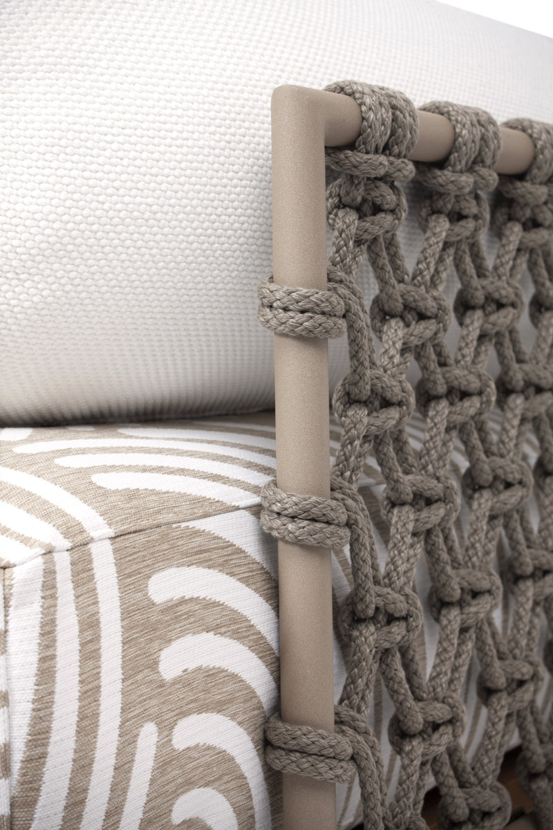 Jwana Hamdan Emir Sofa