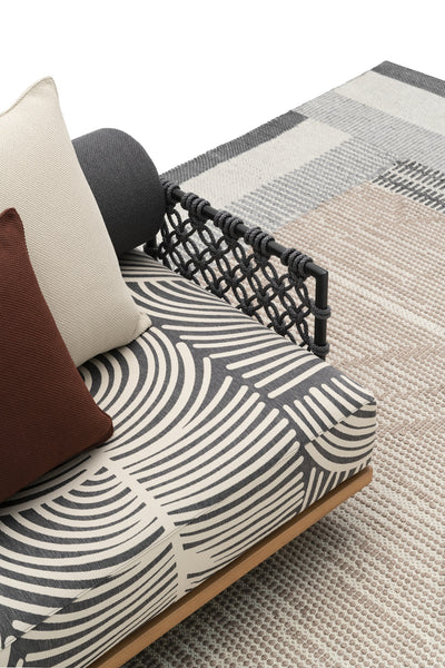 Jwana Hamdan Emir Sofa