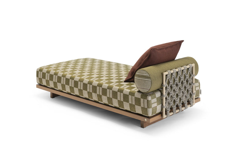 Jwana Hamdan Emir Sofa