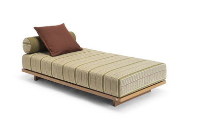 Jwana Hamdan Emir Sofa