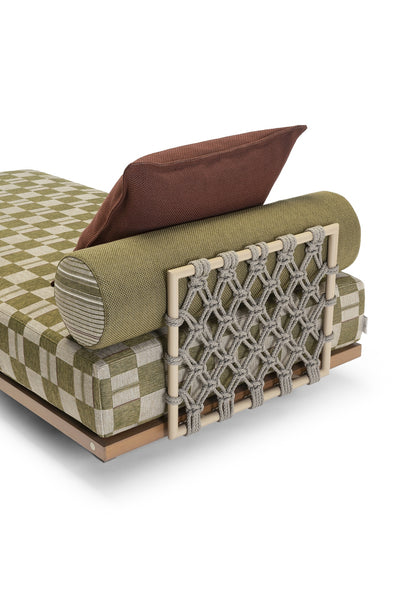 Jwana Hamdan Emir Sofa