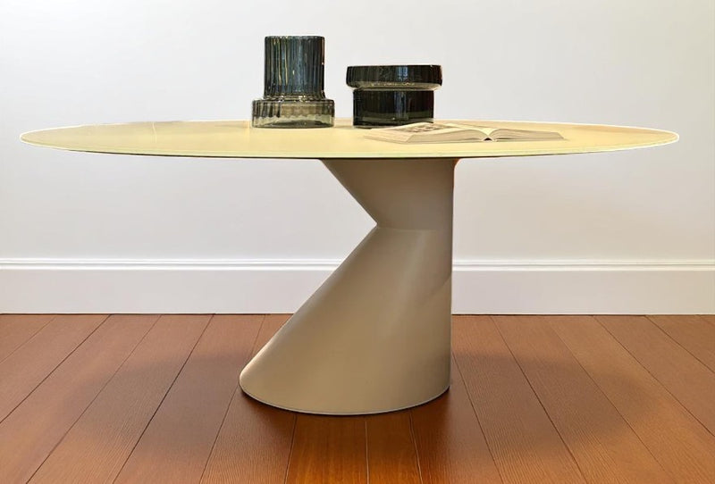 Lago Chapeau Table