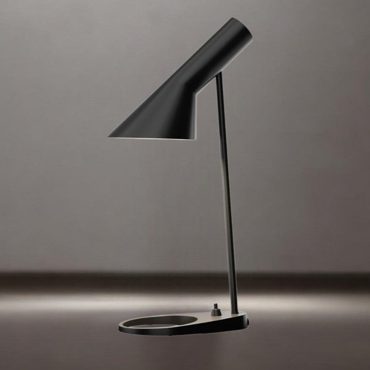 Louis Poulsen Aj Table Collection Masa Lambası