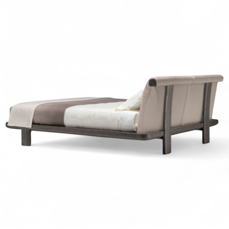 Molteni&C Tibeau Collection Çift Kişilik Yatak