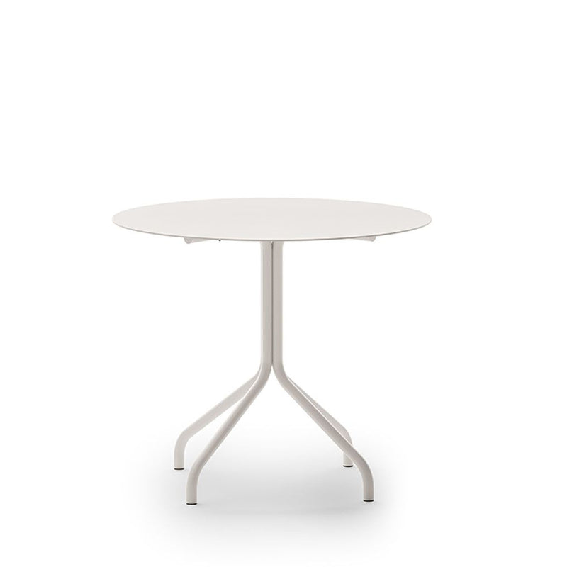 Unopiu Salo Round Table