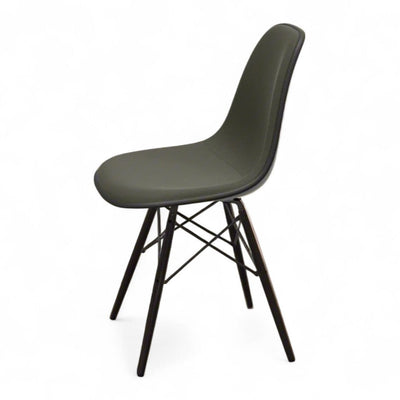 DSW Chair