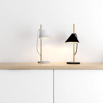 Louis Poulsen Yuh Collection Masa Lambası
