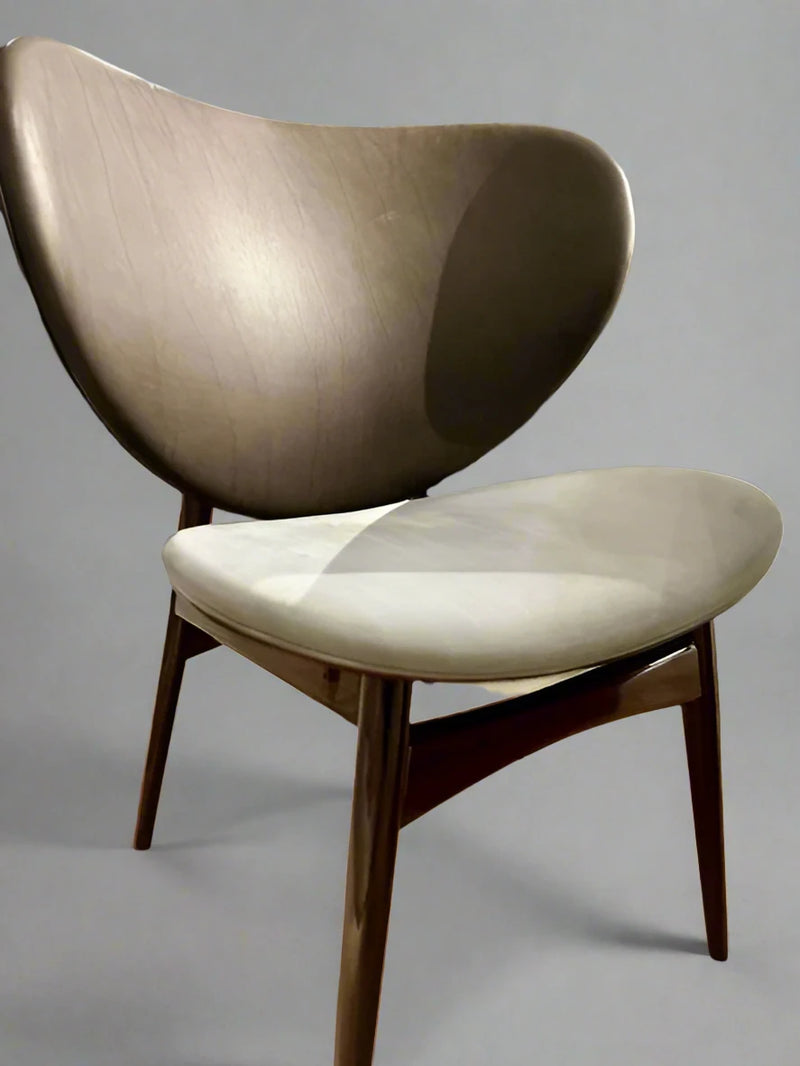 Alma Chair