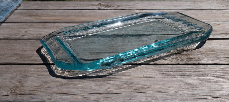 Amorphous Form Transparent Glass  44 x 24.5 cm