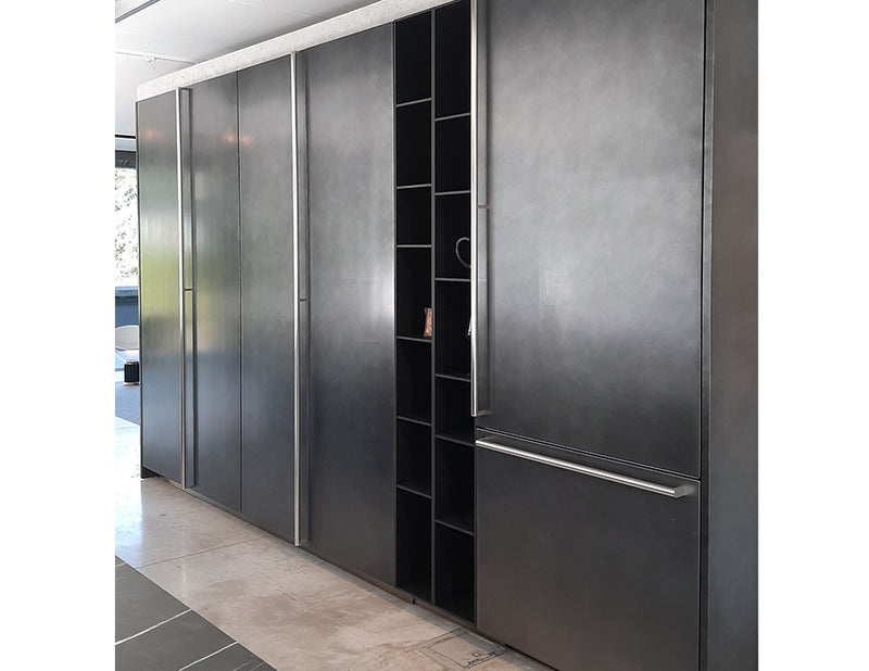 Hide Kitchen Cabinet - Columns