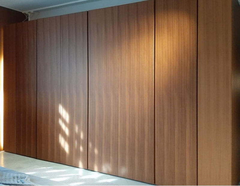 Porro Storage - Wardrobe with internal lighting