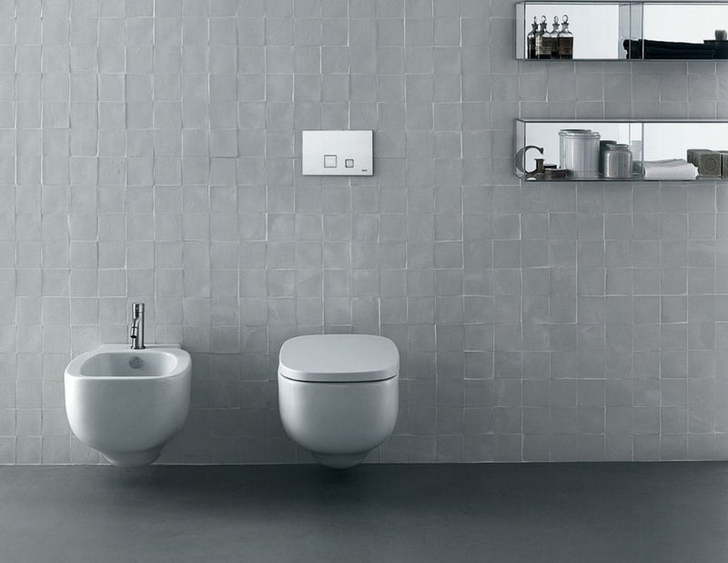 XY - Wall-mounted WC