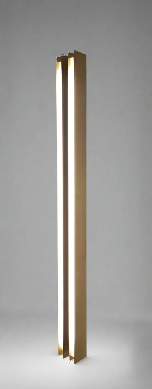 Blade Wall Light